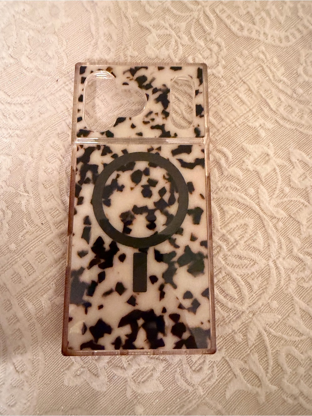 Flaunt blonde tortoise shell Phone Case with MagSafe Ring iPhone 17 pro max